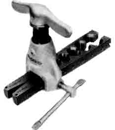 IMPA手冊 編號616778擴管工具和桿式彎管器(圖1)